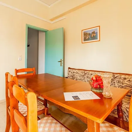 Apartament Spacious 5-person By Alecos Poros (Kefalonia)