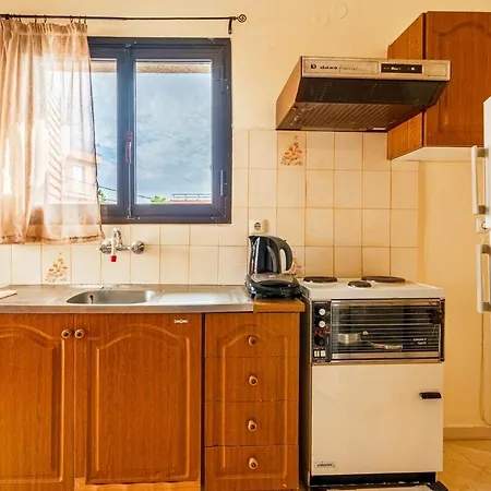 Apartament Spacious 5-person By Alecos